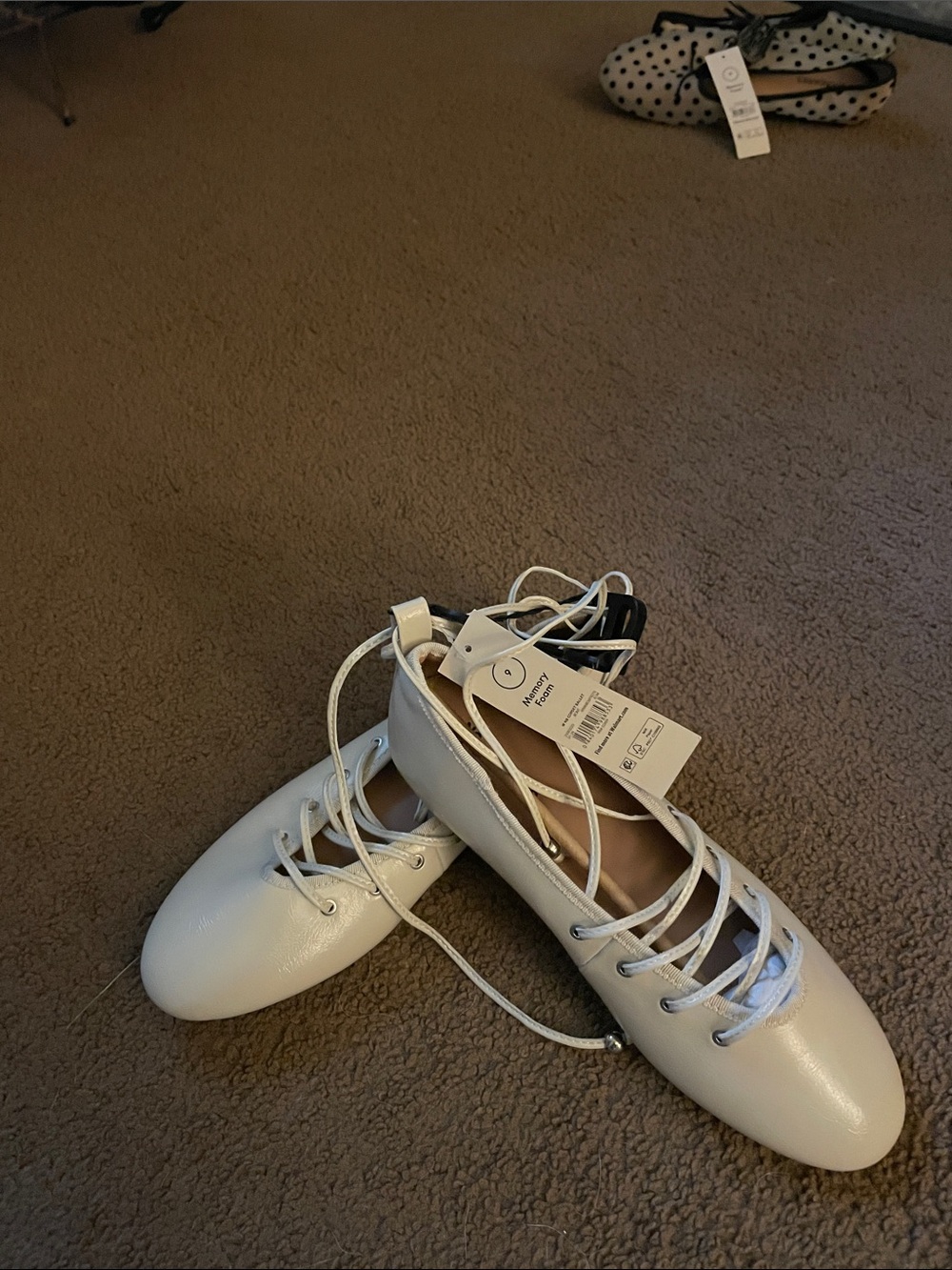 No Boundaries White Lace-Up Ballet Flats with Ankle Ties